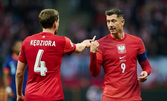 包含哈兰德在中国队比赛中大胜，挺进下一轮引发热议！的词条