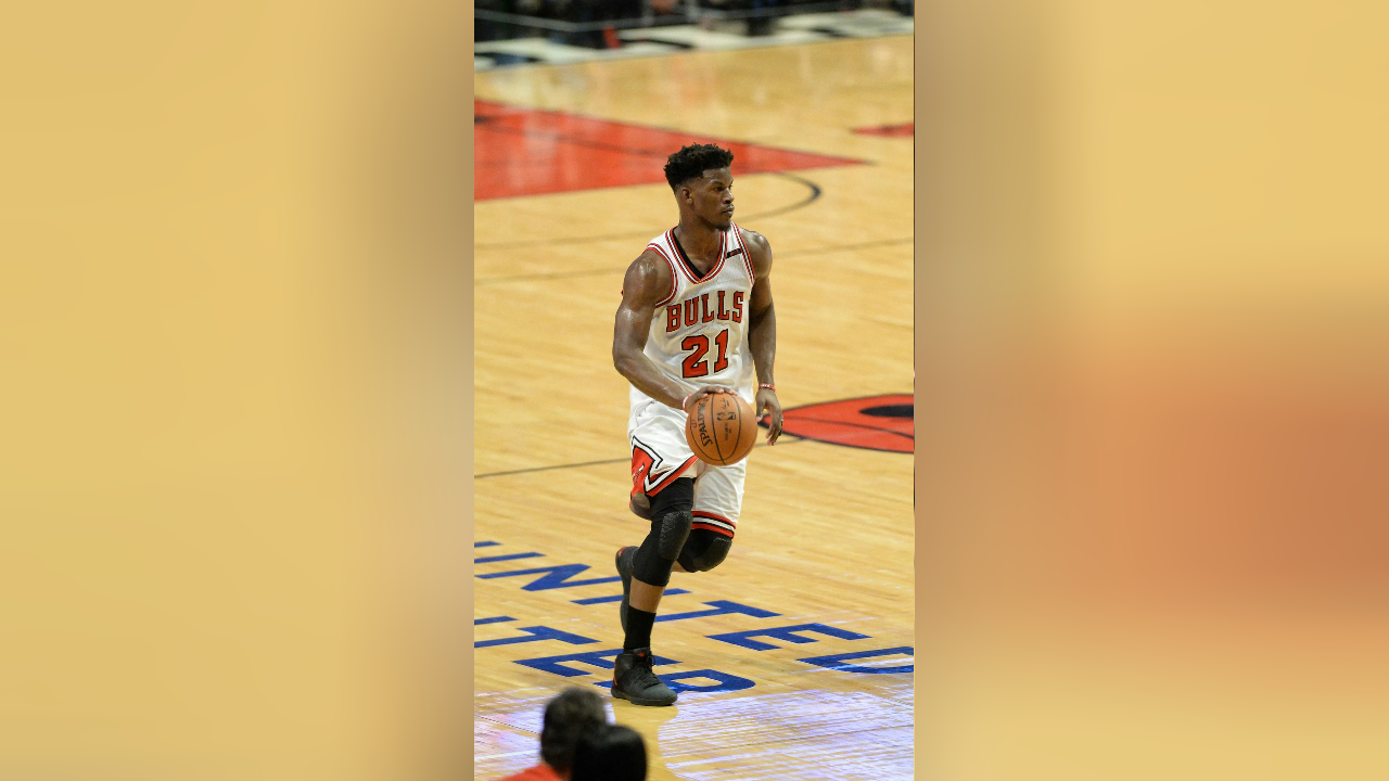 包含巴特勒迎来十二赛季高光表现，西班牙队球迷沸腾！的词条